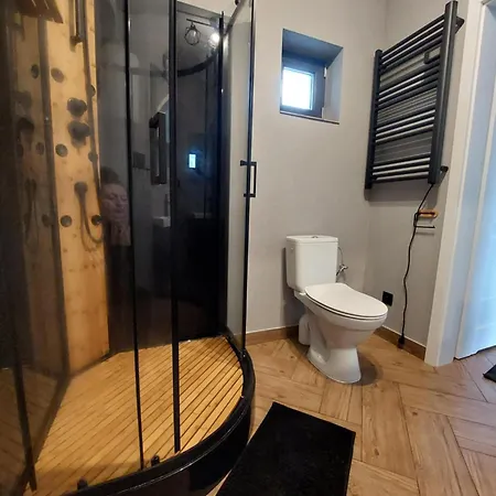 Z Widokiem Na Jezioro *